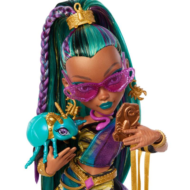 Muñeca Monster High Nefera De Nile con su escarabajo mascota Lavish